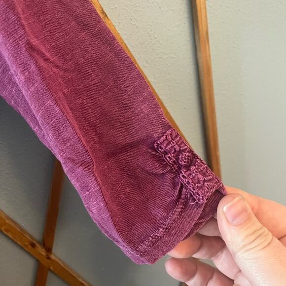 Lucky Brand T-Shirt - Picture 4 of 5